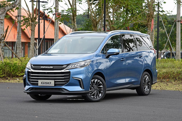 Tại thị trường Trung Quốc, giá xe Maxus G50 2019 dao động từ 86.800 đến 156.800 Nhân dân tệ (tương đương khoảng 300 đến 541,6 triệu đồng). Phiên bản mới của mẫu xe này cũng sẽ có tới 6 bản trang bị.