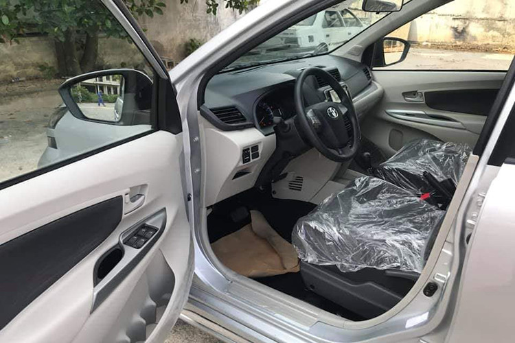 Động cơ của Toyota Avanza bản nâng cấp 2019 không thay đổi, vẫn là tùy chọn động cơ 1.3L hoặc 1.5L giống như trước đây. Nhưng công suất của động cơ 1.3L được nâng lên 97 PS. Trong khi đó, động cơ 1.5L cho ra công suất 104 PS. Tùy chọn hệ dẫn động vẫn giống nhau. Hộp số tùy chọn loại số sàn 5 cấp hoặc tự động 4 cấp.