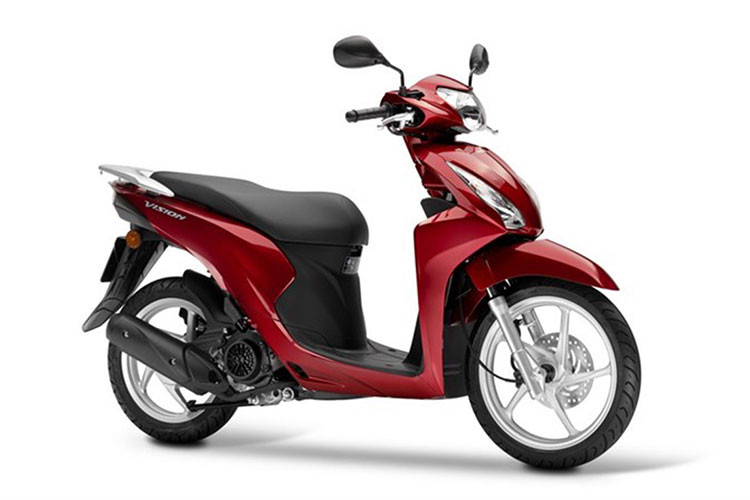 Mẫu xe ga Honda Vision mới lần đầu tiên được giới thiệu đến khách hàng Việt Nam vào tháng 9/2011. Trải qua 7 năm với nhiều thay đổi và sự hoàn thiện ngày càng cao qua từng phiên bản cải tiến như: trang bị động cơ PGM – FI 110cc và hệ thống kiểm soát hơi xăng EVAPO (phiên bản 2013) và đột phá với động cơ thông minh cho xe ga thế hệ mới – eSP.