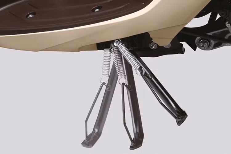 Vision phiên bản mới vẫn duy trì điểm mạnh về công nghệ, đó chính là việc áp dụng động cơ thông minh thế hệ mới eSP - có dung tích xy lanh 110cc, làm mát bằng không khí và tích hợp những công nghệ hàng đầu: hệ thống phun xăng điện tử PGM FI, động cơ tích hợp bộ đề ACG, hệ thống ngắt động cơ tạm thời Idling stop,...