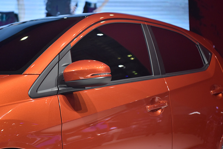 Dự đoán cả 3 phiên bản G, RS và RS Two-Tone của Brio mới đều được trang bị động cơ SOHC i-VTEC 1,2 lít 4 xi-lanh, đạt tiêu chuẩn khí thải Euro 4, sản sinh ra công suất 90 mã lực tại 6.000 vòng/phút và 110Nm mô-men xoắn cực đại ở 4.800 vòng/phút. Hộp số tiêu chuẩn là loại số sàn 5 cấp hoặc CVT.