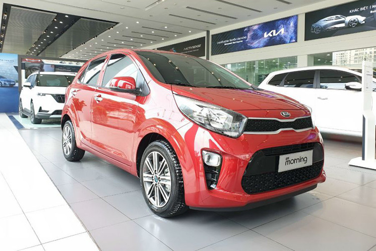 Theo báo cáo bán hàng của VAMA, doanh số bán xe Kia Morning chỉ đạt 146 xe trong tháng 11/2023, cao hơn so với 4 tháng trước đó. Doanh số tích lũy sau 11 tháng của Kia Morning đạt 1.367 xe, thấp hơn rất nhiều so với hai đối thủ cùng phân khúc là Hyundai Grand i10 (6.809 xe) và Toyota Wigo mới tái xuất thị trường hồi tháng 6/2023 (1.367 xe). 