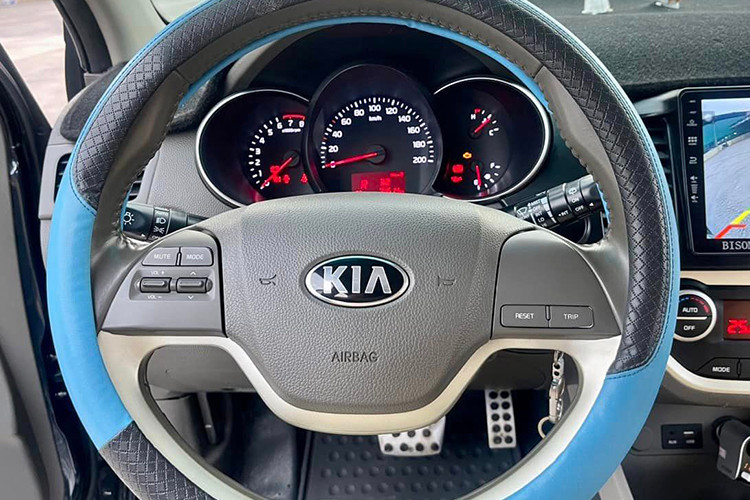 Ngoài ra, Kia Morning cũ cũng trở thành sự lựa chọn hàng đầu của những người mua xe chạy dịch vụ (taxi, Grab, Bee…) và cũng là điểm nhắm của nhân viên văn phòng, gia đình trẻ thường xuyên phải di chuyển đường dài.