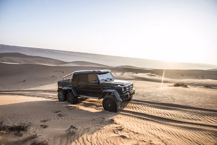 Sau khi kết thúc dự án G63 AMG 6×6, Mercedes-Benz tiếp tục phát triển một phiên bản mới được biết đến với tên gọi G500 4×4².