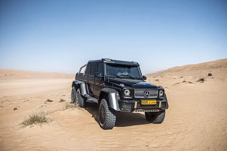 Mercedes G63 AMG 6x6 là sản phẩm được nâng cấp từ mẫu xe quân sự G320 CDI từng được sử dụng trong quân đội Úc cách đây vài năm.
