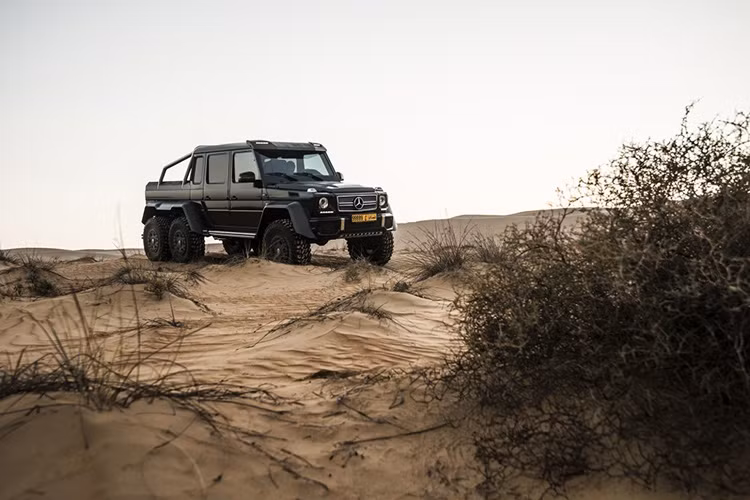  Giá bán của G63 AMG 6×6 vào khoảng 500.000 USD tại thị trường Mỹ.