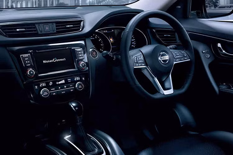 Nissan X-Trail 2019 tại Thái Lan được trang bị hệ thống cảnh báo va chạm sớm, phanh khẩn cấp thông minh và phát hiện vật thể di chuyển. Trong khi đó, các bản VL của mẫu crossover này có hệ thống kiểm soát hành trình thông minh, cảnh báo phương tiện cắt ngang khi lùi, cảnh báo điểm mù, cảnh báo chuyển làn đường và hỗ trợ đèn pha. Ngoài ra, toàn bộ các bản trang bị của Nissan X-Trail 2019 tại Thái Lan còn có hệ thống quan sát 360 độ với 4 camera.