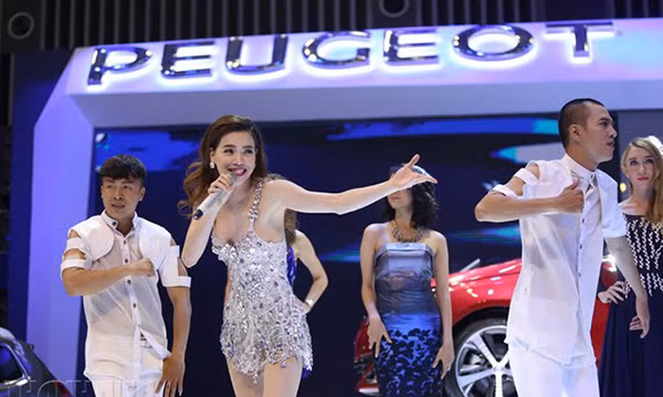 Thaco nhan luong dat hang mua xe ky luc sau VMS 2015-Hinh-2