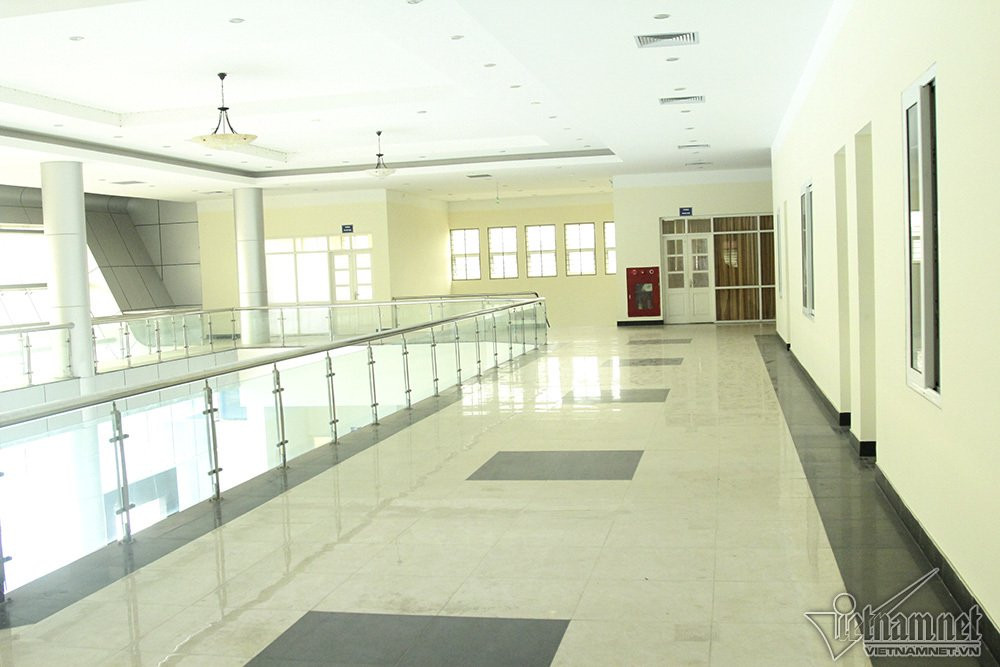 Canh kho tin trong nha hat tram ty o ngoai thanh Ha Noi-Hinh-7