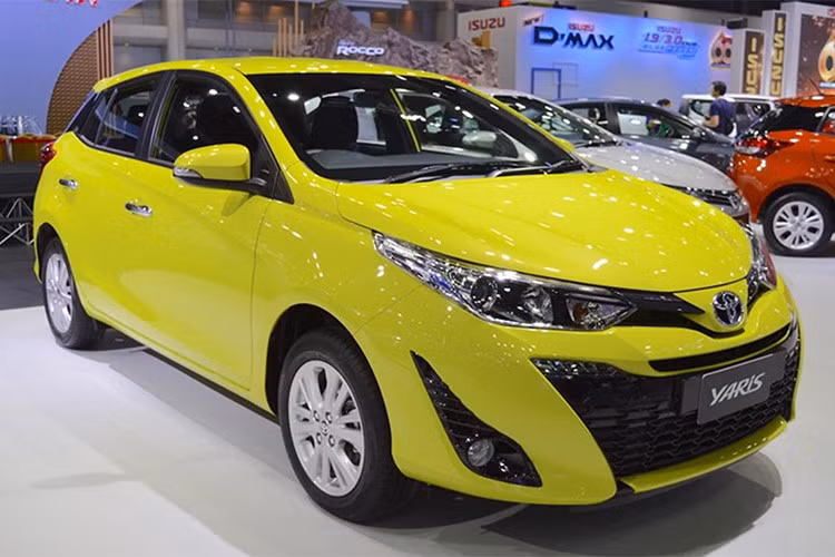 Thời điểm ra mắt của Toyota Yaris 2018 tại Việt Nam hiện vẫn chưa cụ thể, nhưng có lẽ trong tương lai gần. Nếu được phân phối, hatcback Toyota Yaris 2018 hứa hẹn sẽ tạo nên cơn sốt trên thị trường bởi thiết kế hiện đại và năng động và đặc biệt là mức giá cạnh tranh nhờ thuế mới.