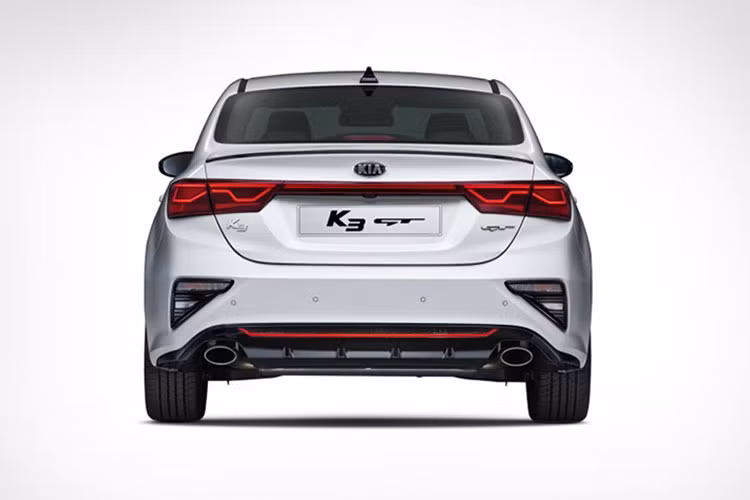Động cơ này kết hợp với hộp số sàn 6 cấp hoặc tự động ly hợp kép DCT 7 cấp giống Kia Ceed GT ở thị trường châu Âu. Dự kiến, Kia K3 GT Sedan 2019 sẽ đến thị trường Mỹ dưới cái tên Forte GT và chỉ sử dụng hộp số DCT.
