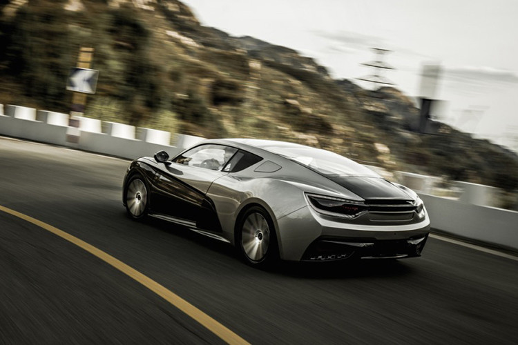 Trong thông báo chính thức, hai công ty hé lộ dự định thay đổi K50 để đạt tiêu chuẩn Mỹ và sau đó bắt đầu bán xe ở Bắc Mỹ. Thời gian ra mắt được ấn định cho năm 2020, và nếu mọi thứ thuận lợi theo đúng kế hoạch, Qiantu K50 sẽ một trong số ít vài mẫu coupe điện có mặt trên thị trường.