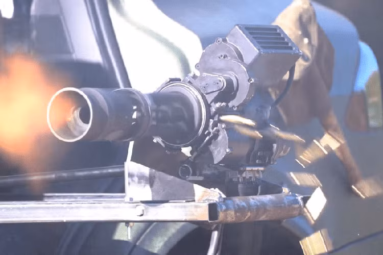 Tesla Model X do sung 6 nong va quay bar pha ca phe doc nhat-Hinh-3