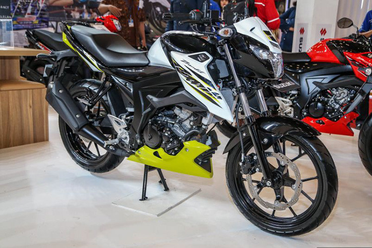 Hiện tại, hãng xe máy Suzuki vẫn chưa công bố giá bán cho mẫu GSX150 Bandit phiên bản 2018. Tuy nhiên, xe sẽ chính thức được mở bán theo hình thức đặt hàng vào cuối tháng này. Tại thị trường Việt Nam, mặc dù chưa có thông tin từ chính hãng, nhưng các đại lý tư nhân đã báo giá mẫu xe này khoảng 80 triệu đồng khi được nhập về.