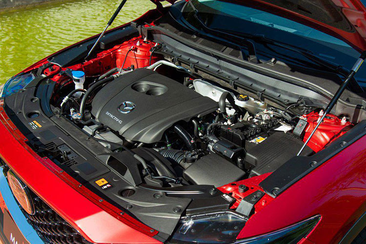 Mỗi đợt giảm giá, Mazda CX-5 đều tạo áp lực lớn cho các mẫu xe còn lại. Trước đây, mỗi lần giảm giá, mức giảm của CX-5 chỉ loanh quanh 5-10 triệu đồng.