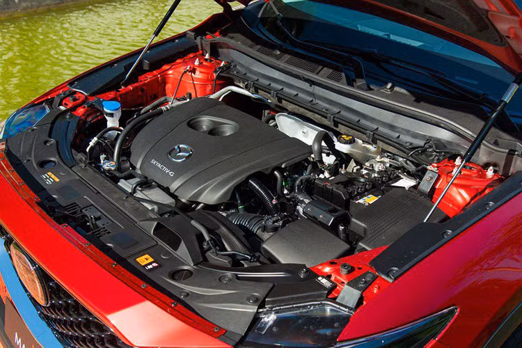 Mỗi đợt giảm giá, Mazda CX-5 đều tạo áp lực lớn cho các mẫu xe còn lại. Trước đây, mỗi lần giảm giá, mức giảm của CX-5 chỉ loanh quanh 5-10 triệu đồng.