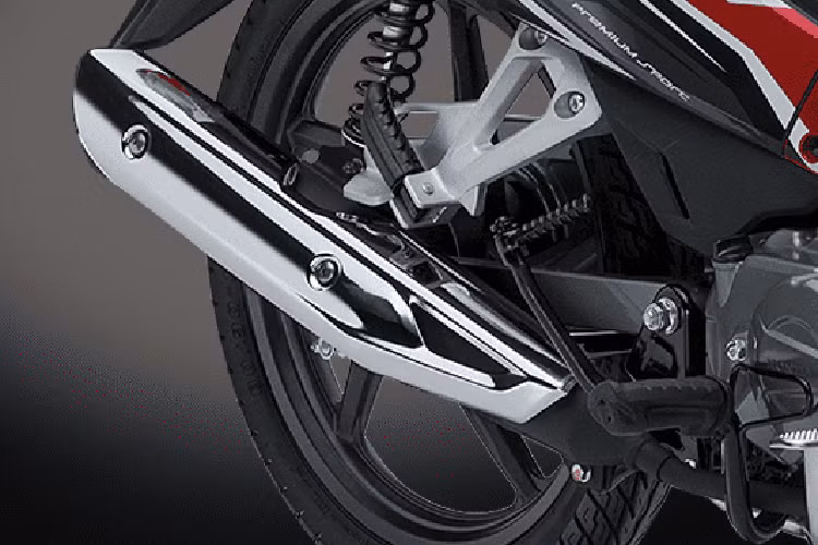 Ngoài những thay đổi trong thiết kế tem xe, các chi tiết của xe vẫn được giữ nguyêmn so với phiên bản hiện tại. Phiên bản mới Blade 110cc vẫn tiếp tục thừa hưởng những đặc tính nổi trổi đã làm nên tên tuổi cho mẫu xe tại thị trường Việt Nam bao gồm động cơ mạnh mẽ, tiết kiệm nhiên liệu và tiện ích tối ưu hóa. 