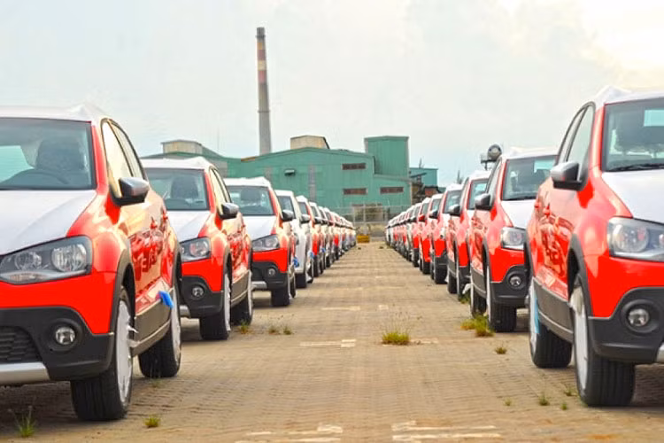 Xe oto nhap khau o at ve Viet Nam giua dai dich COVID-19-Hinh-2