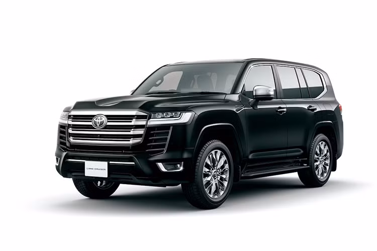 Mặc dù chưa có thông tin cụ thể và mức giá xe Toyota Land Cruiser 300 Series 2025 bản nâng cấp một cách chính thức, nhưng dự kiến hãng xe Nhật Bản Toyota sẽ tăng nhẹ giá cho mẫu xe này.