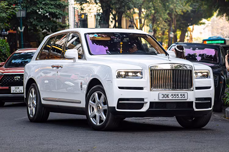 Rolls-Royce Phantom VIII 80 ty deo bien 30K-666.66 gan 20 ty dong-Hinh-2