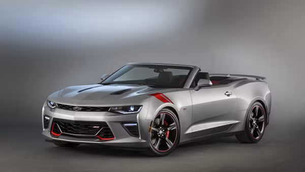 Chevy tham gia SEMA voi hai mau Camaro SS moi-Hinh-2