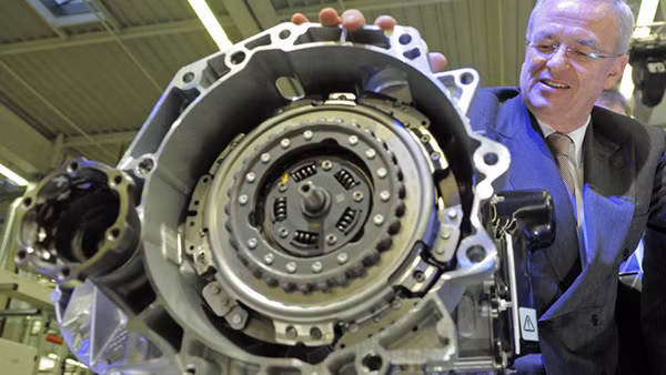 Volkswagen buong xuoi ke hoach san xuat hop so 10 cap-Hinh-2