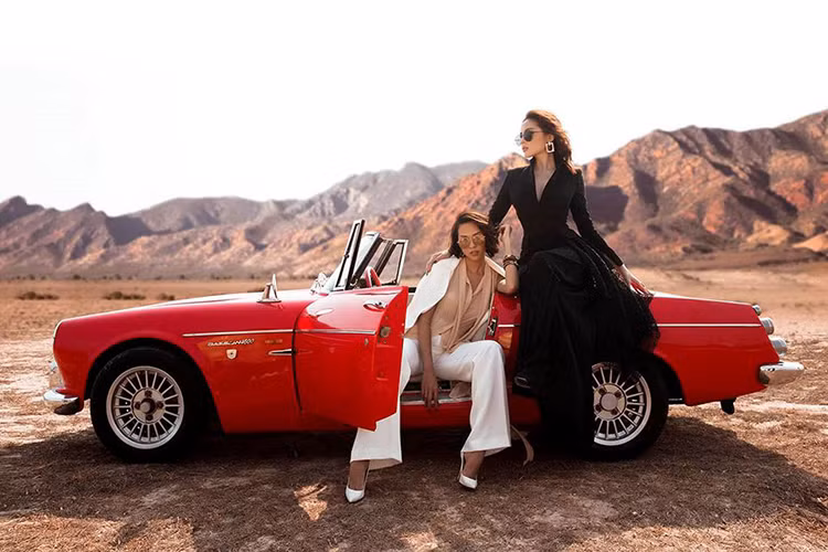 Thời gian qua, cộng đồng mạng rộ lên tin đồn Hoa hậu Kỳ Duyên (Hoa hậu Việt Nam 2014) hẹn hò với giải Đồng siêu mẫu Việt Nam 2008 - Minh Triệu. Nghi án này xuất phát từ việc cả hai đi du lịch cùng nhau, chụp ảnh thân mật, đặc biệt là tần suất mặc đồ đôi dày đặc thời gian qua.