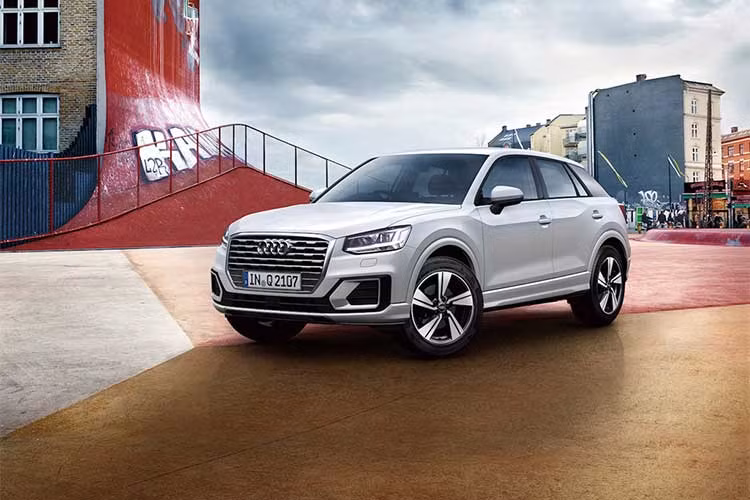Thị trường Nhật Bản được hãng xe sang Audi ưu ái khá nhiều khi giới thiệu Q2 First Edition vào tháng 4 và bây giờ là phiên bản Audi Q2 Touring 2018 mới. Cả 2 phiên bản đặc biệt đều dành riêng cho thị trường vốn đã khá chật chội bởi các hãng xe nội địa đình đám Thế giới.