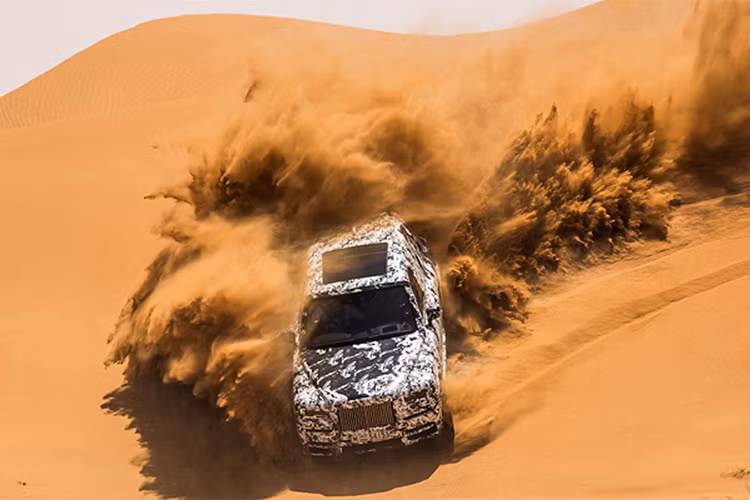 Được phát triển trên cùng một nền tảng khung gầm của Rolls-Royce Phantom thế hệ thứ 8 (Phamtom VIII). Rolls-Royce Cullinan có chiều dài cơ sở lên đến 5.500mm. Xe sử dụng chung khung gầm với Phantom VIII,