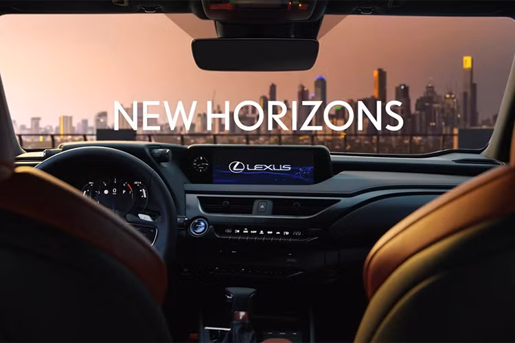 Lexus vẫn chưa tiết lộ nội thất của UX. Là một mẫu crossover cỡ nhỏ có thể thấy rằng Lexus UX có vị trí ghế ngồi cao cho tầm nhìn phía trước tốt, khoang cabin đủ sang trọng với các vật liệu trang trí chất lượng cao, bảng điều khiển hiện đại, vô lăng tích hợp lẫy số, nút khởi động Start/Stop bên cạnh, phanh tay điện tử, hệ thống điều hoà tự động 2 vùng.