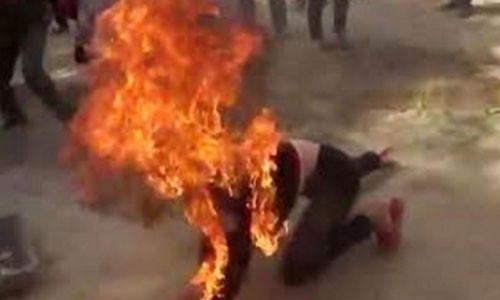 Cau xin khong ly hon bat thanh, chong do xang dot vo kinh hoang