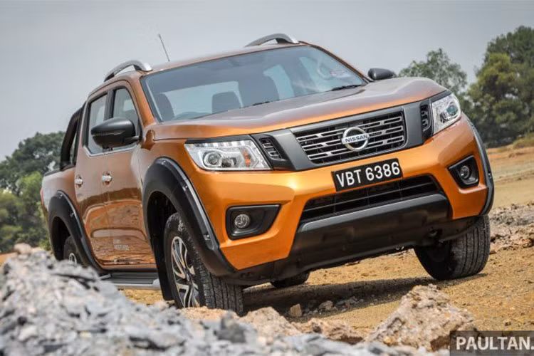 Nhà phân phối Nissan tại Malaysia-Edaran Tan Chong Motor Sdn Bhd (ETCM) đã chính thức giới thiệu một sự bổ sung mới cho dòng sản phẩm Navara. Đáng chú ý là mẫu xe Nissan Navara VL Plus, với công nghệ Nissan Intelligent Mobility (NIM) và các tính năng an toàn nâng cao.