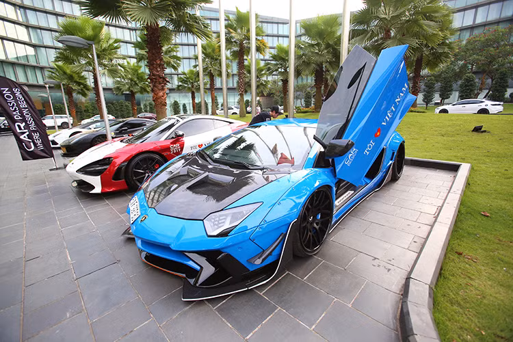 Số lượng xe tham dự vào hành trình siêu xe lớn nhất Việt Nam lần này dự kiến hơn 18 chiếc. Phân nửa số xe này là của các dân chơi siêu xe tại Hà Nội. Được biết ngoài siêu xe, tham dự sự kiện Car Passion 2019 năm nay còn có sự tham gia của cả các mẫu xe hiệu suất cao trứ danh như Mercedes-Benz CLA45 hay Ford Mustang GT...