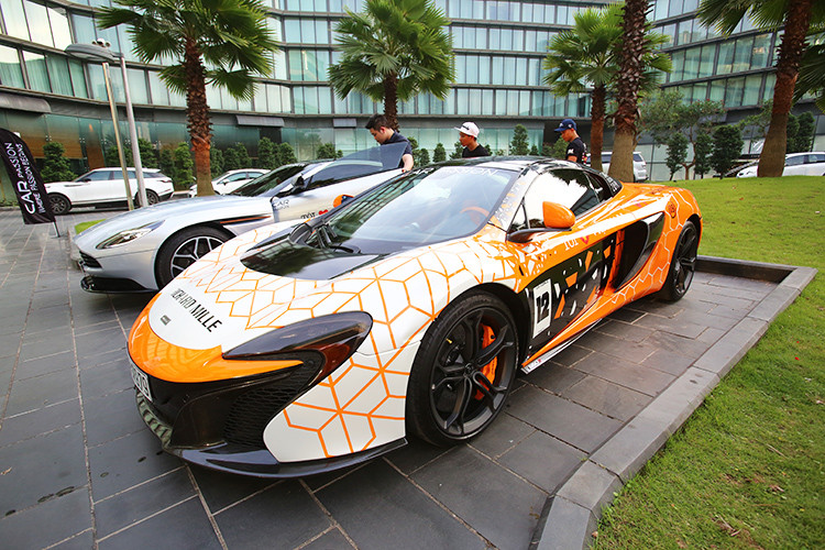 Sau khi có mặt tại Hà Nội vào ngày 13/6, trong ngày hôm nay 14/6 - đoàn hành trình siêu xe Car Passion 2019 sẽ bắt đầu khởi hành từ Hà Nội về Tuần Châu, Hạ Long. Bước sang ngày 16/6, đoàn rời Hạ Long và điểm đến là Mộc Châu... sau đó sẽ quay ngược về Hà Nội vào ngày 18/6.