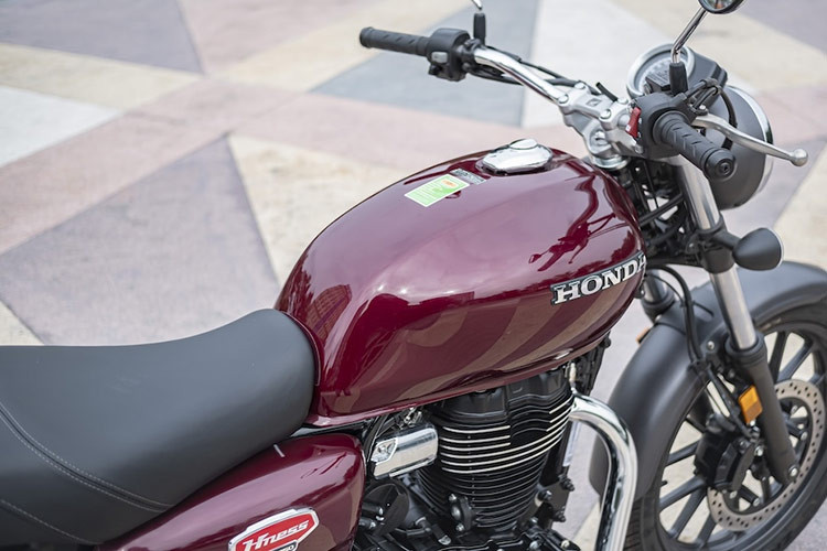 Tại Ấn Độ, mẫu Honda CB350 H'ness bị triệu hồi do lý do tương tự, không chỉ bản thân mẫu xe này mà còn có ảnh hưởng tới CB300F và CB300R. Tại đây, sự cố với cảm biến tốc độ còn đe dọa đến hoạt động của hệ thống chống bó cứng phanh ABS và kiểm soát lực kéo TC, tạo ra những nguy cơ tiềm ẩn lớn hơn đối với sự an toàn của người lái.