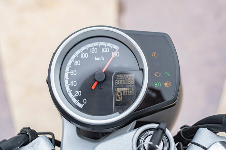 Trong thời gian này, chủ xe CB350 H’ness vẫn có thể tiếp tục sử dụng xe cho tới khi kế hoạch cụ thể được Honda Việt Nam thông báo. Mẫu môtô được xác nhận vẫn có thể dừng một cách an toàn dù hiện tượng kể trên xảy ra ở phanh trước hay phanh sau.