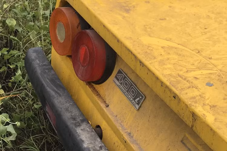 Đây đều là những mẫu siêu xe Ferrari hàng hiếm mang tính biểu tượng, bao gồm 1 chiếc Testarossa, 1 chiếc 308 Quattrovalvole, 1 chiếc 400i, ít nhất 2 chiếc 328, ít nhất 3 chiếc 348 và một vài chiếc Mondial hàng hiếm.