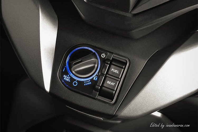 Về trọng lượng, Honda Forza 300 nhẹ hơn 12kg nhờ khung xe được cải tiến và thiết kế lại, giúp tăng tốc độ nhanh hơn và hiệu suất nhiên liệu tối ưu hơn. Xe được trang bị khoá điện giống như những mẫu xe ga cao gấp hiện nay với khoá thông minh không cần chìa Smartkey.