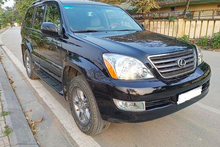 Xe sang Lexus GX470 đời 2005.