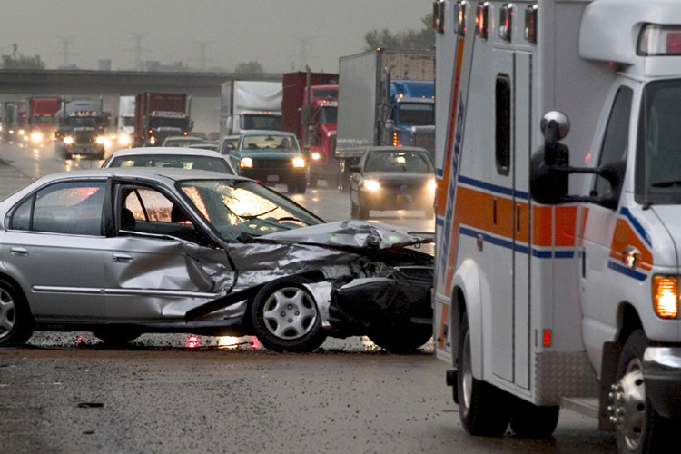 Sau đó, công ty tính tỷ lệ tai nạn chết người trên tổng số dặm các xe đã chạy dựa vào dữ liệu của công ty về hơn 25 triệu ôtô đã qua sử dụng thuộc phiên bản 2013-2017 được bán ra trong khoảng thời gian tương ứng. Từ đó, iSeeCars đưa ra danh sách thống kê số trường hợp tai nạn chết người của từng mẫu xe, tính trên đơn vị là 1 tỉ dặm, tương đương 1,6 tỉ km, gọi là danh sách "những mẫu xe ôtô nguy hiểm nhất" tại Mỹ.