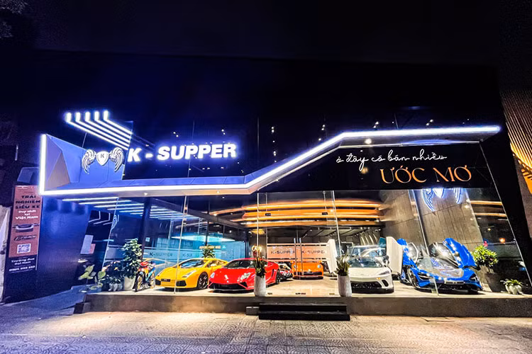 Mặc dù ở độ tuổi còn rất trẻ, chưa chạm mốc 30, nhưng trước khi bị bắt Phan Công Khanh đã là đại diện pháp luật của Công ty K-Supper ở Sài Gòn - đơn vị chuyên kinh doanh ôtô hạng sang có tiếng, đồng thời sở hữu một showroom trên đường Trần Hưng Đạo (Tp.HCM).