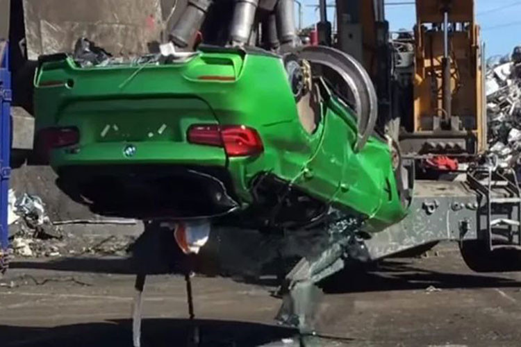 BMW M3 Touring do phu kien an cap, bi canh sat nghien nat