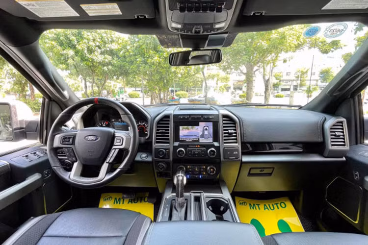 Ford F-150 Raptor 2022 ram ro ve Viet Nam, chao ban hon 5 ty dong-Hinh-3