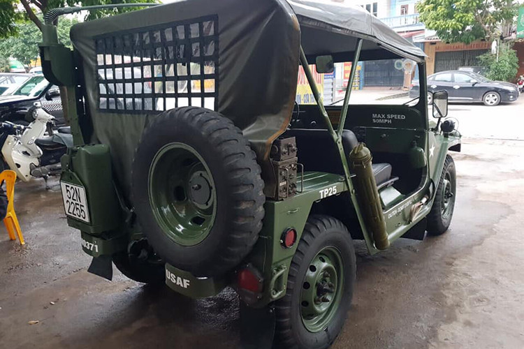 Phong trào sưu tầm và chơi xe Jeep trong nước hiện nay khá phổ biến, những người chơi xe tìm cho mình những chiếc xe còn nguyên bản, tìm kiếm phụ tùng "zin" thay thế nhằm thỏa mãn được nhu cầu có một chiếc xe nguyên bản hoặc phục chế gần với hình ảnh ban đầu của nó.