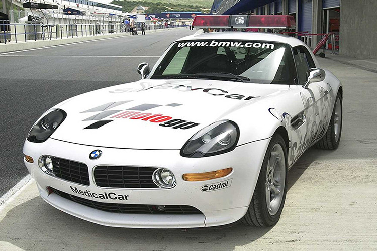 Vào năm 2001, mẫu xe BMW Z8 mới đã được ra mắt trong hệ thống MotoGP, 5 năm sau đó đến lượt Z4 M Coupe lần đầu lăn bánh, chiếc 1 Series M Coupe thì được giới thiệu vào năm 2011.