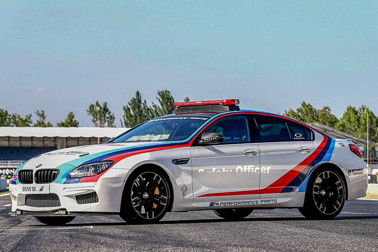 Mỗi lần xuất hiện sedan thể thao BMW M6 luôn thu hút mọi ánh nhìn.