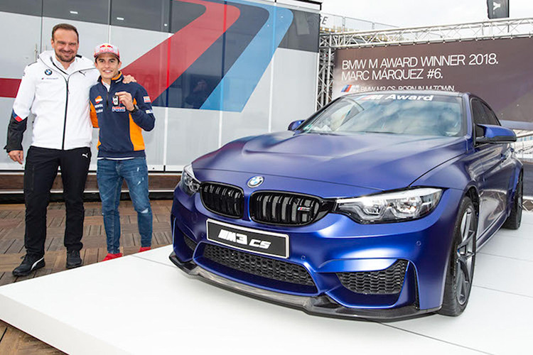 Cuối mùa giải 2003, danh hiệu “Best Qualifier” dành cho tay đua chạy phân hạng tốt nhất trong mùa lần đầu tiên được trao với giải thưởng là một chiếc BMW M. Năm 2018, Marc Marquez lần thứ 6 liên tiếp chiến thắng với giải thưởng là một chiếc M3 CS, trước đó là M6 Coupe (2013), M4 Coupe (2014), M6 Convertible (2015), M2 Coupe (2016), M4 CS (2017).