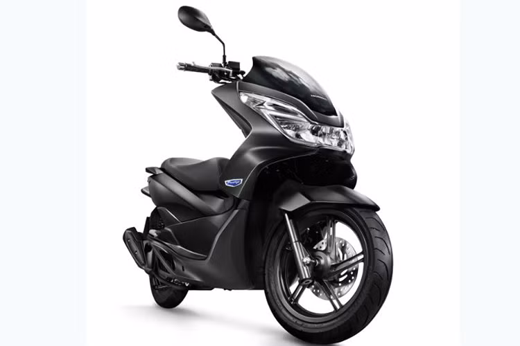 Đây cũng là hai màu đã từng được áp dụng trên mẫu mới ra mắt của Honda SH125i/150i và nhận được nhiều phản hồi tích cực từ khách hàng bởi sự lịch lãm, đẳng cấp toát lên phong cách người dùng.