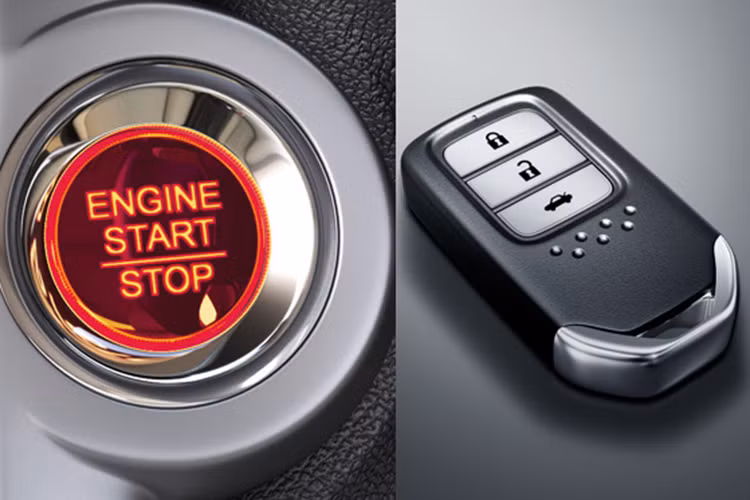 Động cơ diesel i-DTEC, dung tích 1,5 lít cho 4 bản, trừ S tiêu chuẩn. Động cơ này có công suất tối đa 100 mã lực tại vòng tua máy 3.600 vòng/phút và mô-men xoắn cực đại 200 Nm tại vòng tua máy 1.750 vòng/phút. Động cơ chỉ kết hợp với hộp số sàn 6 cấp và tiêu thụ lượng nhiên liệu trung bình 25,6 km/lít, tương đương 3,9 lít/100 km.