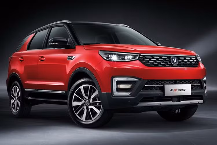 CS55 hiện đang được bán ở nhiều thị trường quốc tế ngoài Trung Quốc, hiện chưa rõ giá xe Changan CS55 mới sẽ được bán với ở mức bao nhiêu tại Việt Nam, nhưng nhiều khả năng sẽ thấp hơn mức trung bình 600 triệu đồng của các dòng xe Crossover cỡ B tại Việt Nam hiện nay.